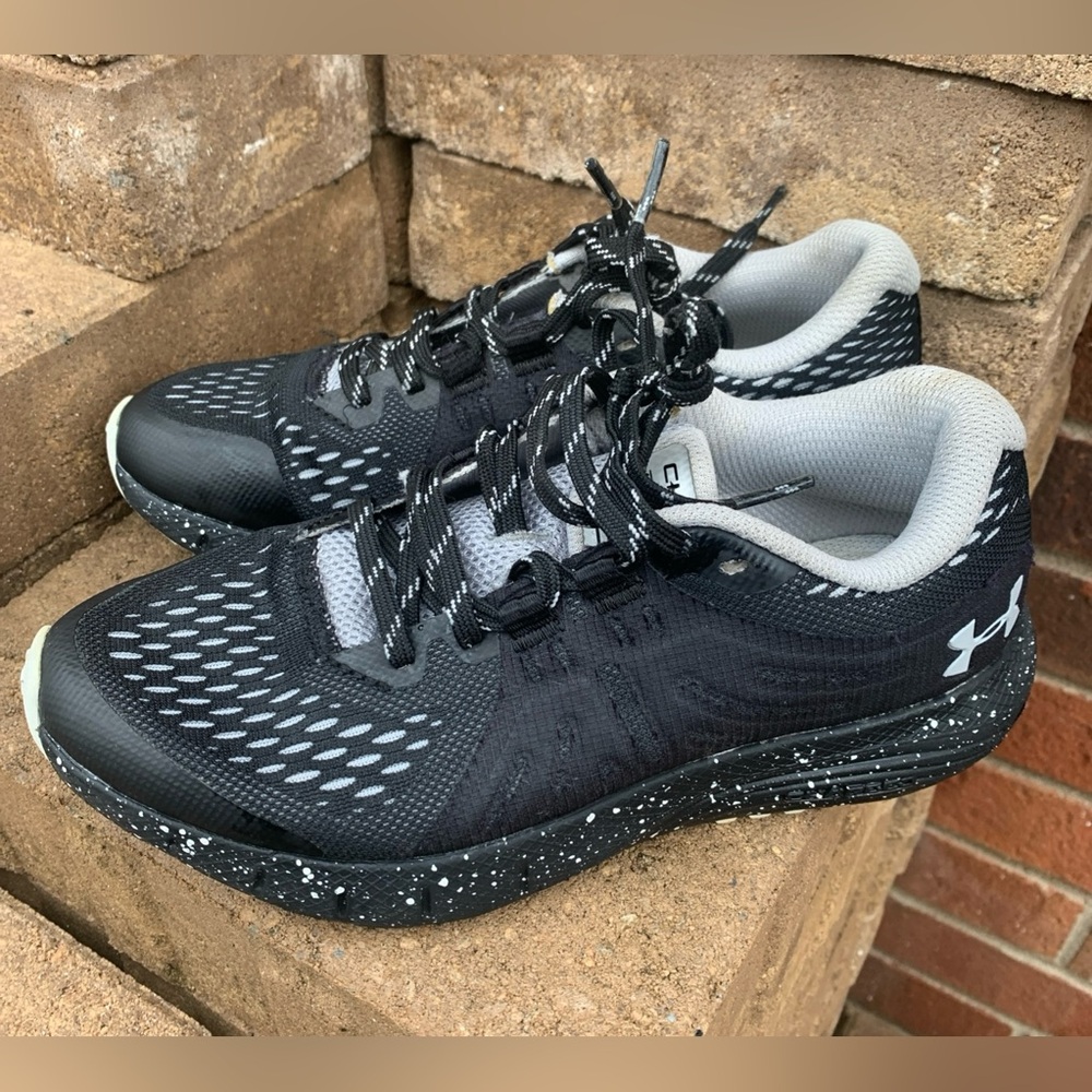 Under Armour Womens Charged Bandit 3021968-001 Black Running Shoes Sneakers Sz 5